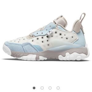 Jordan Delta 2 Women’s Sneaker in Gray/ Fog/ Celestine Blue Size 9